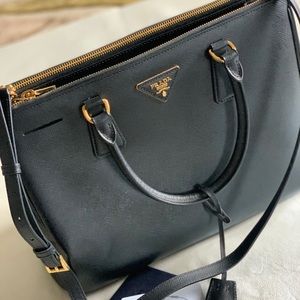 Authentic PRADA Saffiano Lux Galleria Leather Tote